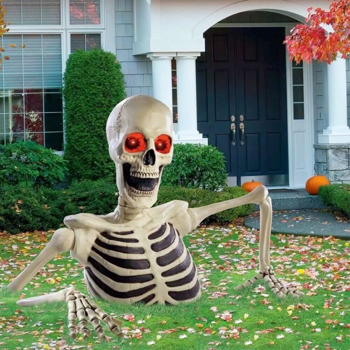 Towering Skeleton with LED Eyes & Haunting Sounds🎃 👻