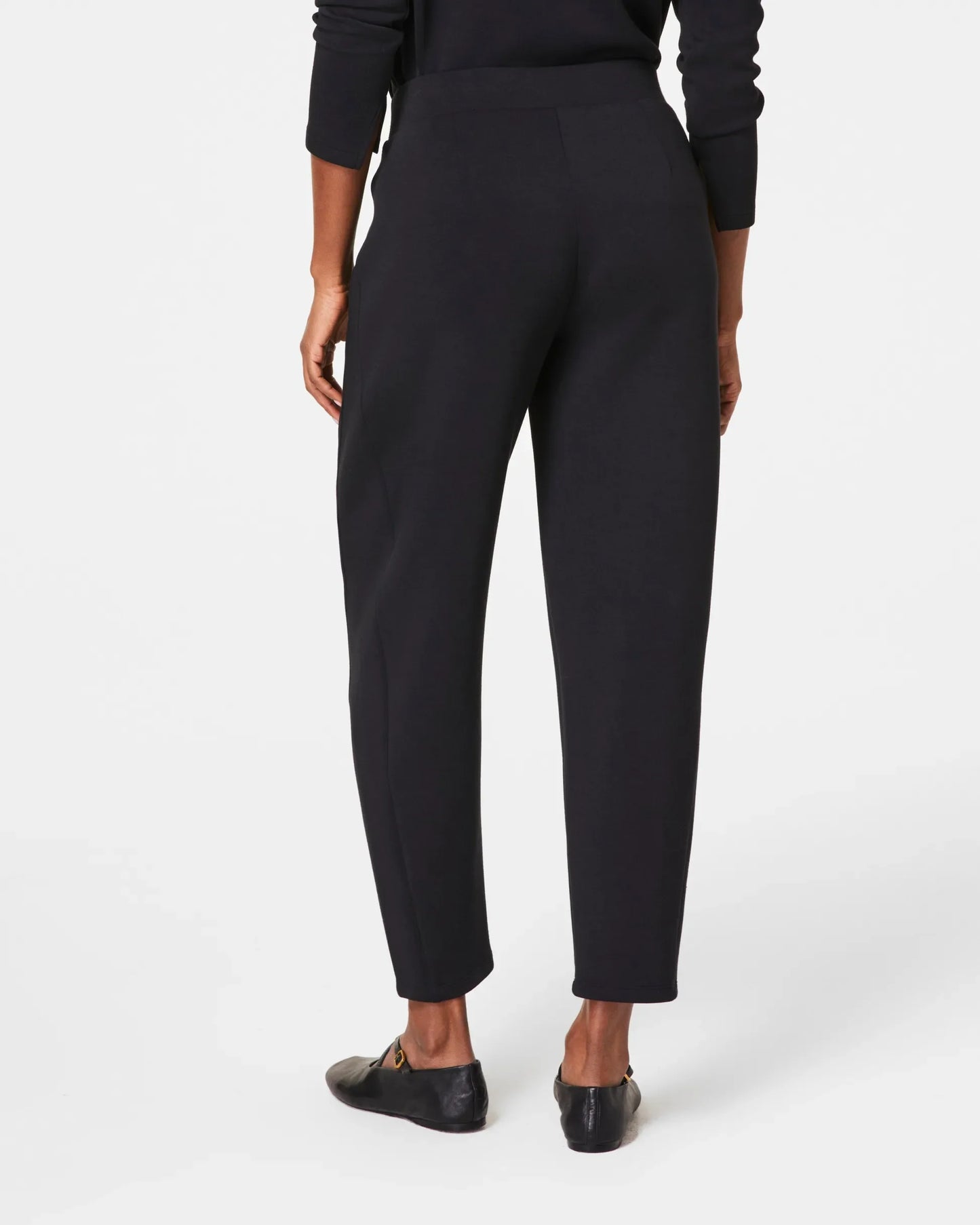 AirEssentials Cardigan Barrel Pant Set